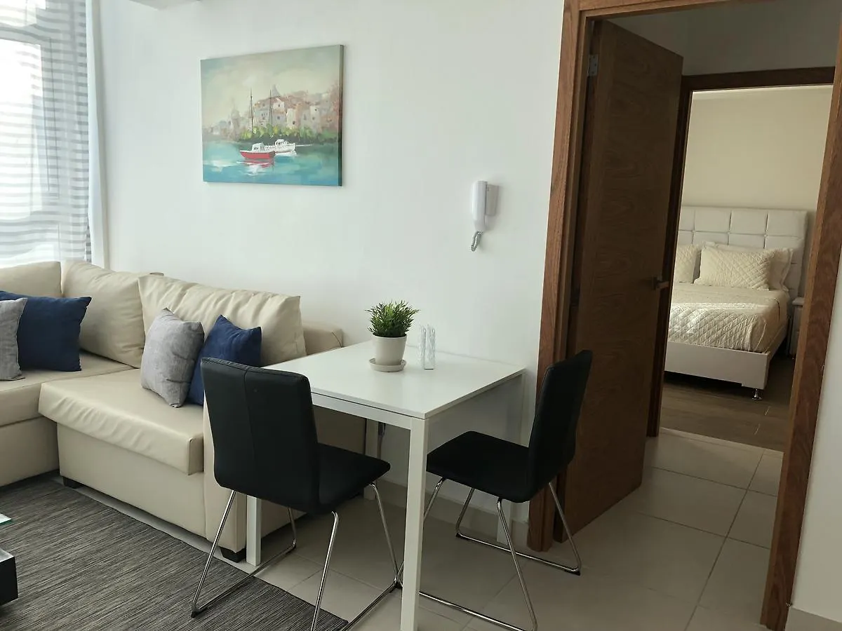 Central Park Tower, Seralles, Santo Domingo Apartment 0*,